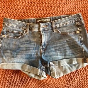 Express Ultimate Stretch Denim Shorts Size 10